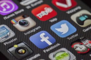 Tisková zpráva: Mobilní aplikace podceňují off-line režim. S eWay-CRM 5.0 lze pracovat odkudkoliv