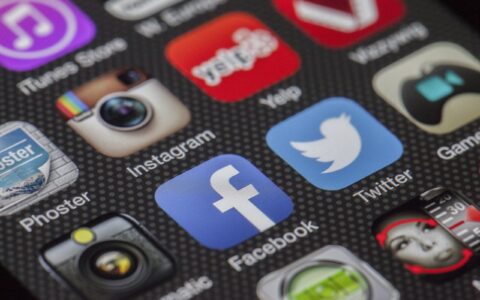 Tisková zpráva: Mobilní aplikace podceňují off-line režim. S eWay-CRM 5.0 lze pracovat odkudkoliv