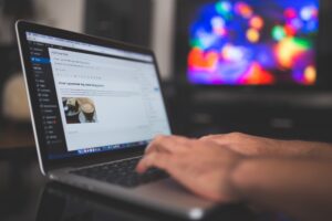 Integrate Your Web Pages with eWay-CRM!