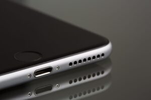 Benefits of a Native CRM Mobile Application over Web Solutions