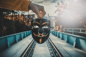 Fake News or Do We Really Have to Live in Lies?