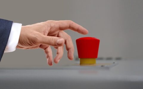 Ako v eWay-CRM zmazať hodnotu z polí, kde sa hodnoty vyberajú zo zoznamu