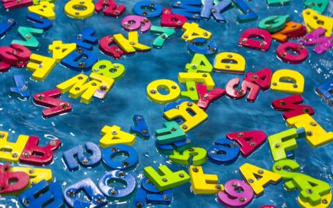 Ako v eWay-CRM nastaviť formát vypisovania celého mena (Ján Novák vs. Novák, Ján)