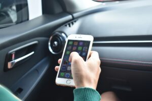 Mobile Applications vs. Responsive Mobile Applications. What Are the Pros and Cons?
