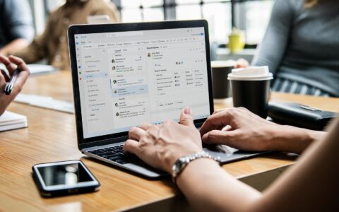 How To Add a CRM to Outlook 2007
