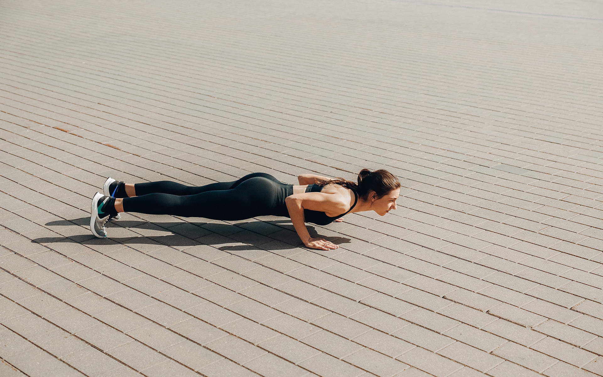 womanplank